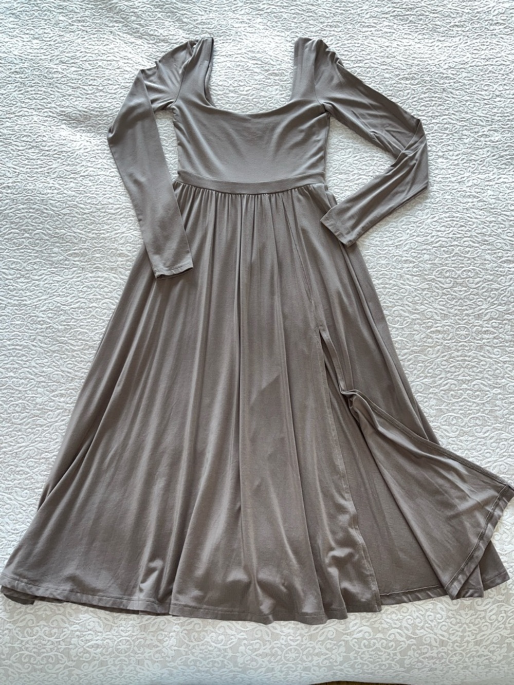 Wilfred Aritzia Slit Maxi Dress